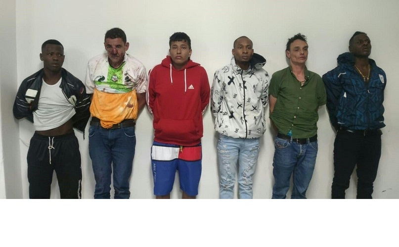 атентатори